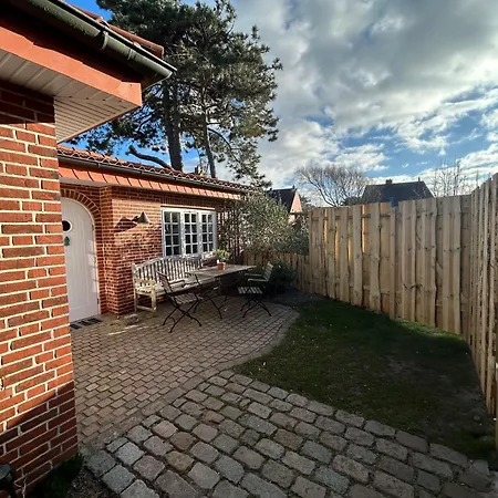 Flippi-s-bungalow * فيسترلاند